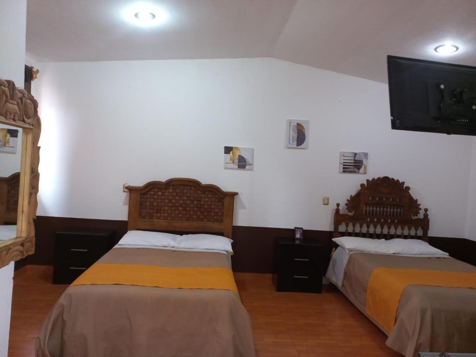 Hotel Alameda Maravatío Buitenkant foto